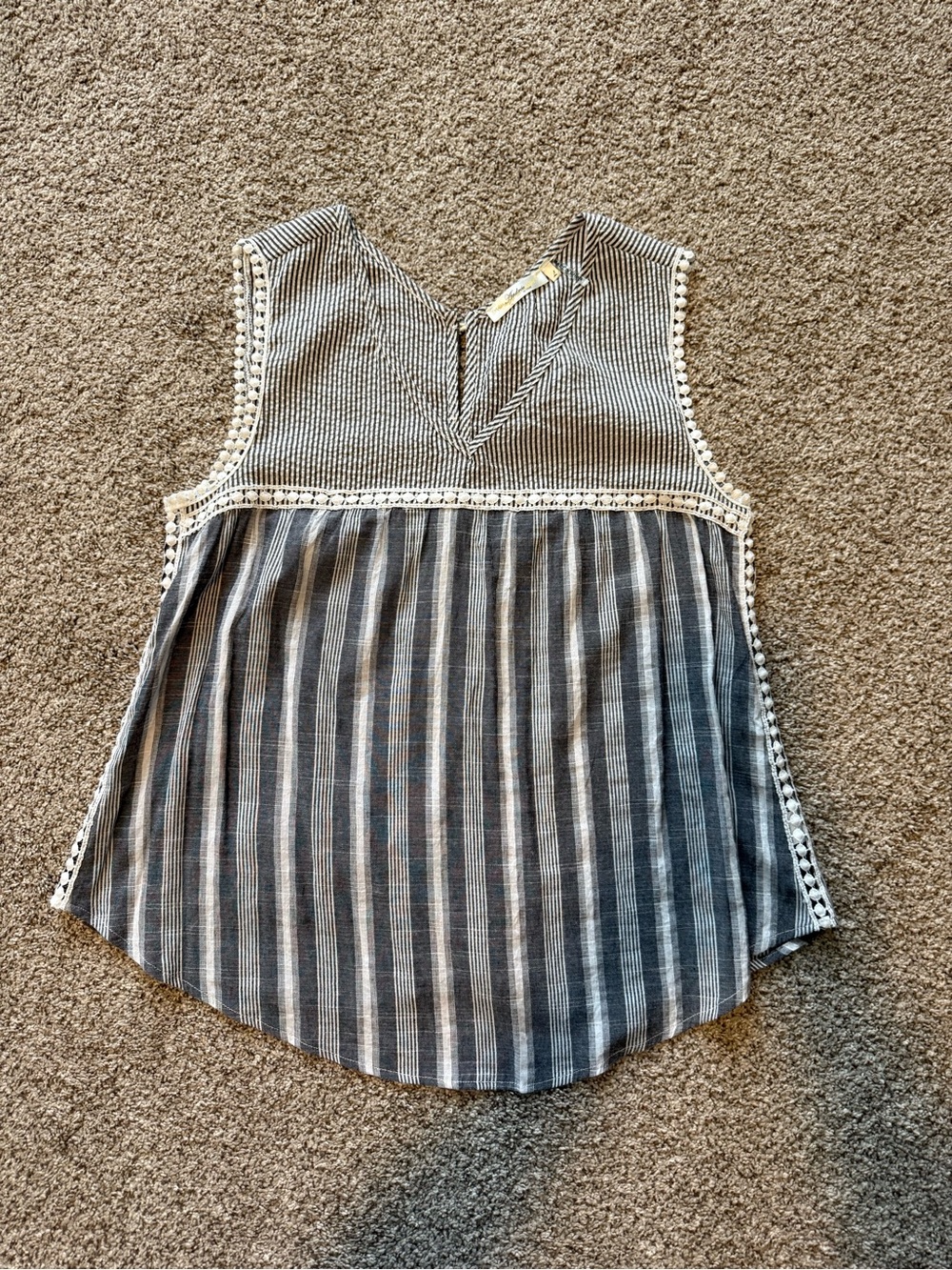 ANDREE BY UNIT Striped Crochet-Trim Tank Top - Gray & White